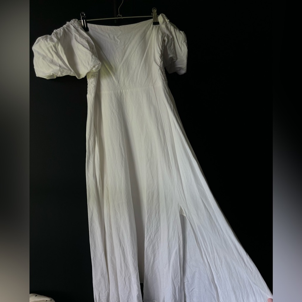 Astr the label white puff sleeve midi dress - Picture 2 of 4